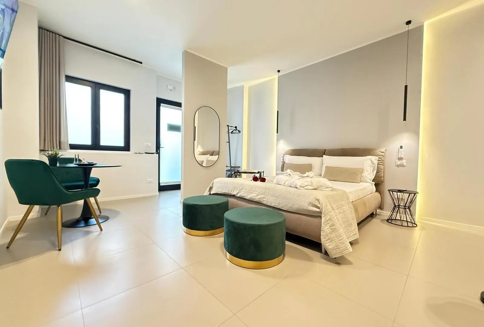 Luxury Apartment - Suite Cavour Bari Italia